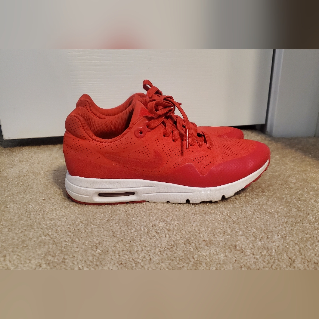 Womens Nike Air Max Shoes